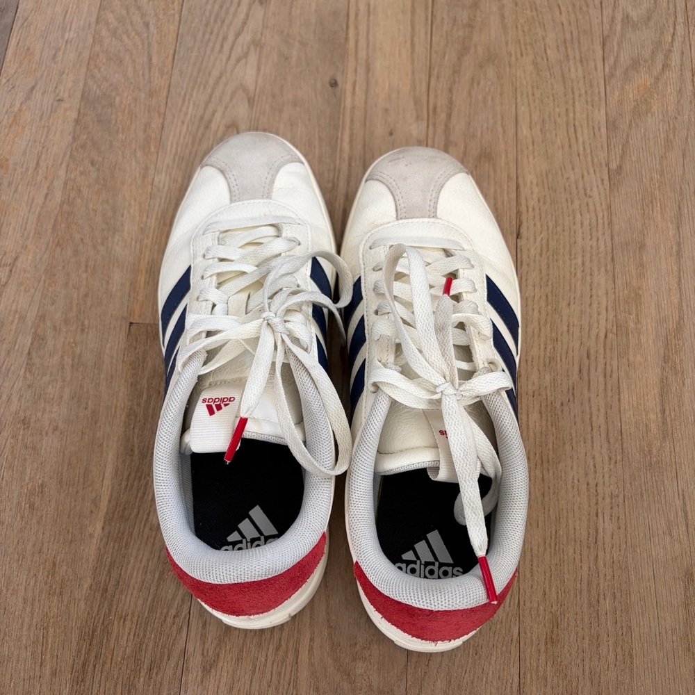 Adidas White Sneakers With Navy Stripes & Red Accents | Size: 8.5